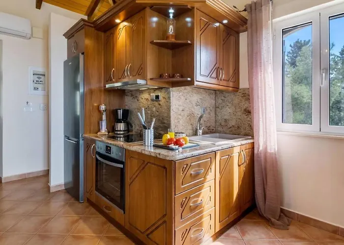 Goudis Tsoukaládhes